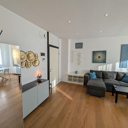 Convenient Family Apt With Private Parking Mestre Exterior photo
