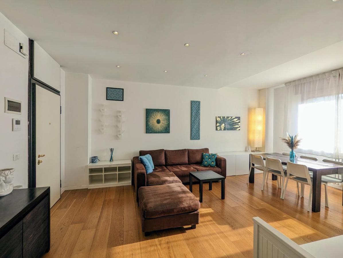Convenient Family Apt With Private Parking Mestre Exterior photo