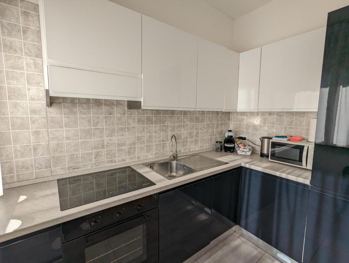 Convenient Family Apt With Private Parking Mestre Exterior photo