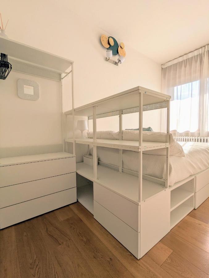 Convenient Family Apt With Private Parking Mestre Exterior photo
